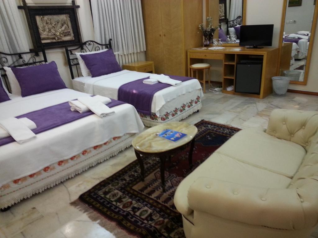 Antik Motel Alacati Exterior photo